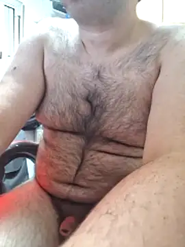 Snapshot of Javier_bear chatting on March 6, 2026, 10:27 pm Javier bear online show from March 6, 2026, 10:27 pm