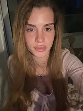 EmiliaCatalina online show from June 24, 2026, 11:57 pm
