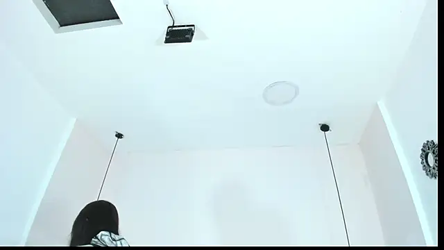 victoria cooper3 online show from December 19, 2025, 11:45 am