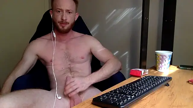 Snapshot of Smoker_Ginger chatting on November 13, 2025, 7:40 pm Smoker Ginger online show from November 13, 2025, 7:40 pm