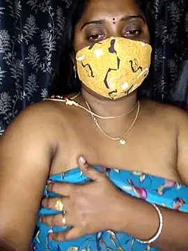 Snapshot of vani-09 chatting on December 13, 2025, 8:04 pm vani-09 online show from December 13, 2025, 8:04 pm