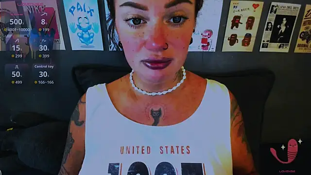 EllieOz online show from April 18, 2026, 2:41 pm