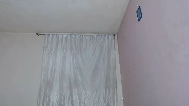 hazisabel online show from June 11, 2026, 2:53 am
