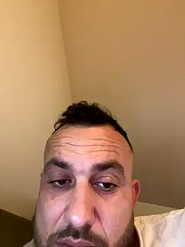 cosmin9000 online show from November 9, 2025, 8:51 am