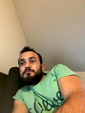 cosmin9000 online show from November 2, 2025, 7:46 am