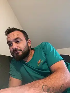 cosmin9000 online show from October 25, 2025, 6:45 am