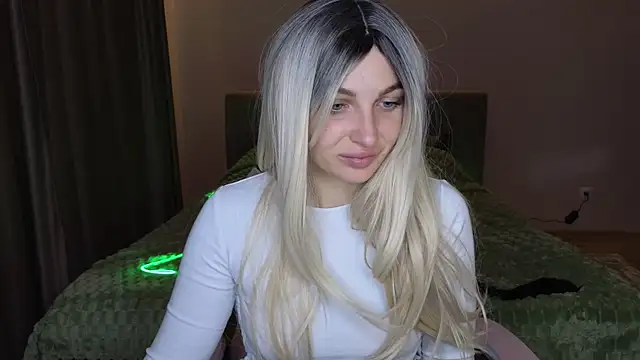 Snapshot of Yoda21 chatting on October 20, 2025, 2:39 pm Yoda21 online show from October 20, 2025, 2:39 pm