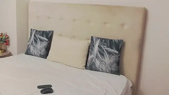 Snapshot of CassieHilton chatting on October 19, 2025, 7:05 pm CassieHilton online show from October 19, 2025, 7:05 pm