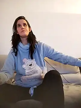 Snapshot of LauraBaby chatting on October 8, 2025, 6:30 pm LauraBaby online show from October 8, 2025, 6:30 pm