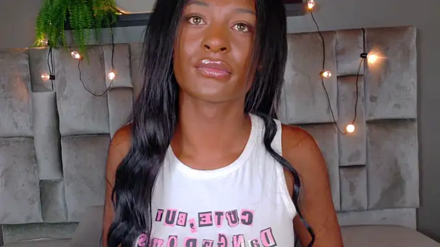Snapshot of nahomi_campbell chatting on July 10, 2026, 8:31 pm nahomi campbell online show from July 10, 2026, 8:31 pm