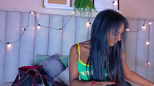 Snapshot of nahomi_campbell chatting on June 25, 2026, 11:54 pm nahomi campbell online show from June 25, 2026, 11:54 pm