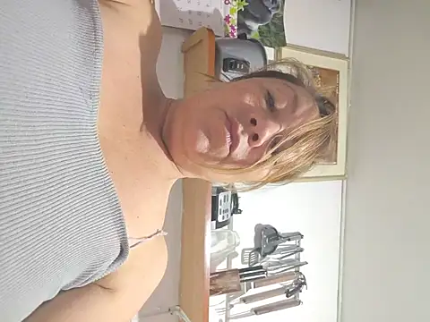 Snapshot of fastmilk chatting on June 23, 2026, 3:21 pm fastmilk online show from June 23, 2026, 3:21 pm