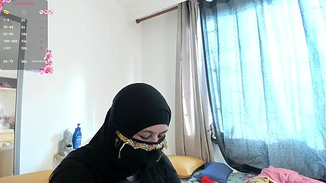 Snapshot of Amina_hafsa chatting on June 12, 2026, 9:23 pm Amina hafsa online show from June 12, 2026, 9:23 pm
