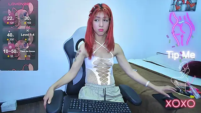 Tatis Blux online show from March 21, 2025, 3:24 pm