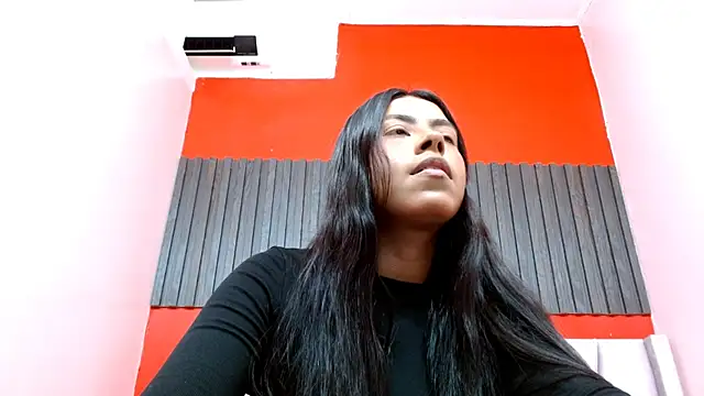 Snapshot of VeronicaRobles chatting on November 22, 2025, 7:24 pm VeronicaRobles online show from November 22, 2025, 7:24 pm