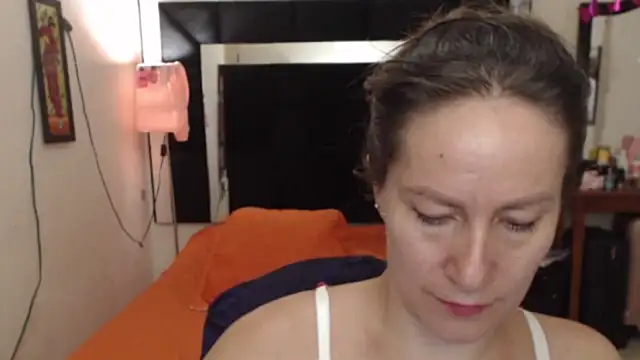 CATRINA-83 online show from October 30, 2025, 9:22 pm