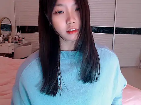 Snapshot of -Lucky_Girl chatting on February 26, 2025, 5:24 am -Lucky Girl online show from February 26, 2025, 5:24 am