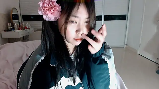 -Lucky Girl online show from January 14, 2026, 1:15 pm