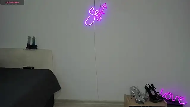 Bitch Coin online show from October 14, 2025, 8:59 am