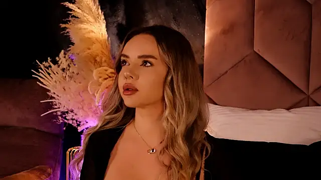 Snapshot of KatyaBelle chatting on October 7, 2025, 5:47 pm KatyaBelle online show from October 7, 2025, 5:47 pm