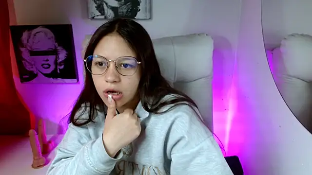 SamanthaRoldaan online show from February 20, 2026, 3:03 pm