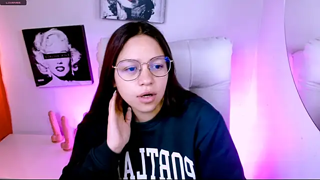 SamanthaRoldaan online show from March 6, 2026, 12:55 pm