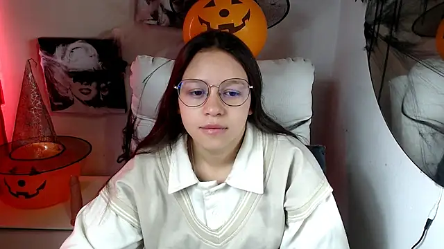 Snapshot of SamanthaRoldaan chatting on October 18, 2025, 2:19 pm SamanthaRoldaan online show from October 18, 2025, 2:19 pm