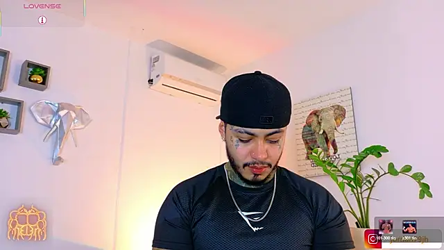 JordanSmiith  online show from July 17, 2026, 9:23 pm