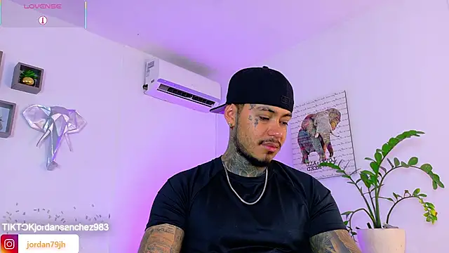 Snapshot of JordanSmiith_ chatting on June 12, 2026, 9:01 pm JordanSmiith online show from June 12, 2026, 9:01 pm