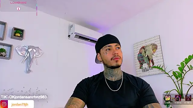 Snapshot of JordanSmiith_ chatting on June 15, 2026, 8:08 pm JordanSmiith online show from June 15, 2026, 8:08 pm