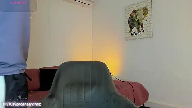 JordanSmiith  online show from January 15, 2026, 9:07 pm