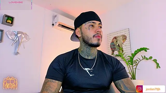 JordanSmiith  online show from July 14, 2026, 9:43 pm