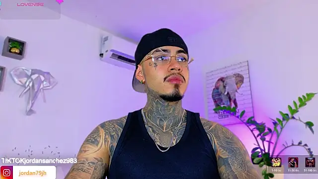 Snapshot of JordanSmiith_ chatting on March 21, 2026, 7:51 pm JordanSmiith online show from March 21, 2026, 7:51 pm