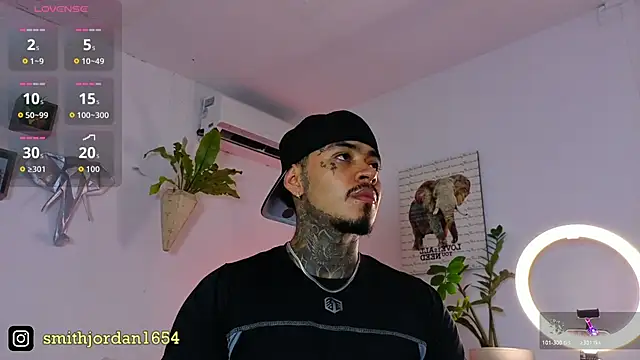 JordanSmiith  online show from November 8, 2025, 9:07 pm