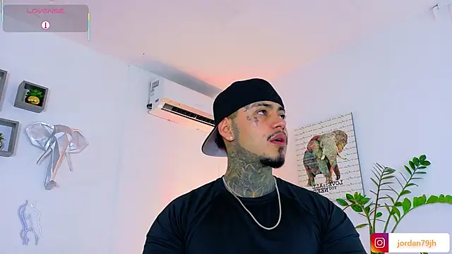 JordanSmiith  online show from August 3, 2026, 8:48 pm