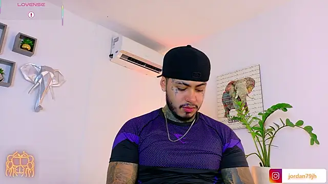 JordanSmiith  online show from July 15, 2026, 7:32 pm