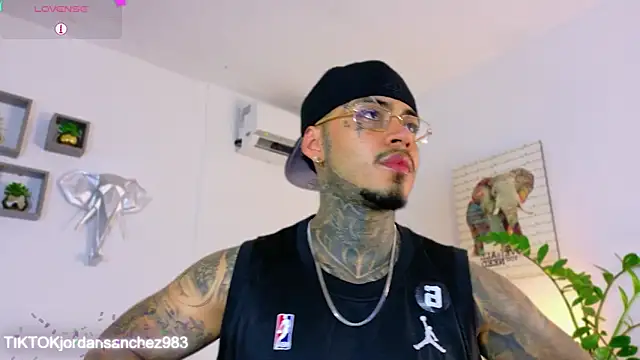 Snapshot of JordanSmiith_ chatting on March 11, 2026, 9:09 pm JordanSmiith online show from March 11, 2026, 9:09 pm