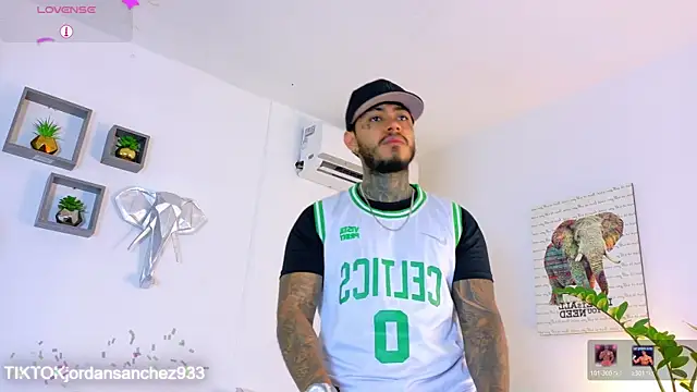 Snapshot of JordanSmiith_ chatting on February 28, 2026, 9:14 pm JordanSmiith online show from February 28, 2026, 9:14 pm