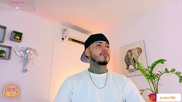 JordanSmiith  online show from July 9, 2026, 10:09 pm