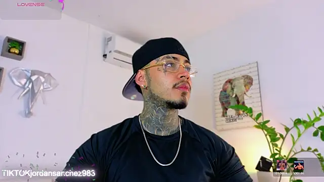 Snapshot of JordanSmiith_ chatting on March 12, 2026, 8:46 pm JordanSmiith online show from March 12, 2026, 8:46 pm