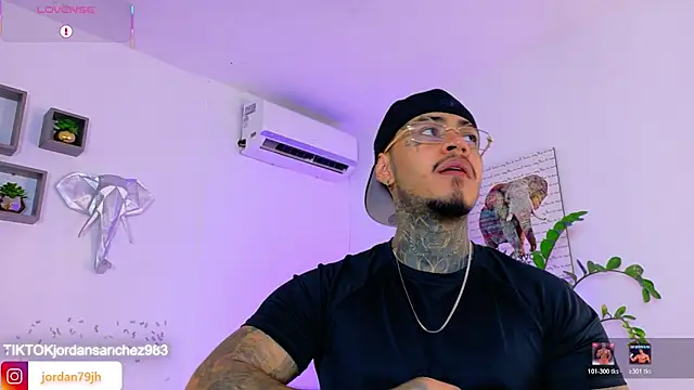 JordanSmiith  online show from May 1, 2026, 9:20 pm