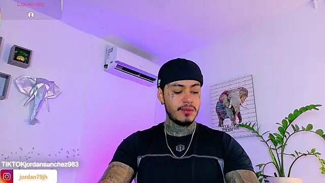 JordanSmiith  online show from June 21, 2026, 4:13 pm