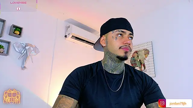 JordanSmiith  online show from July 22, 2026, 8:33 pm
