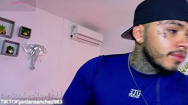 Snapshot of JordanSmiith_ chatting on February 13, 2026, 8:09 pm JordanSmiith online show from February 13, 2026, 8:09 pm