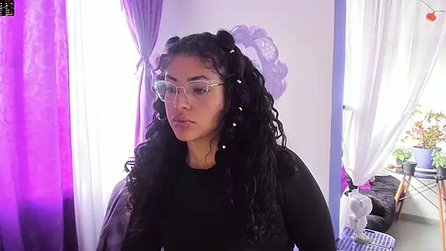 witchviolet online show from November 10, 2025, 7:41 pm