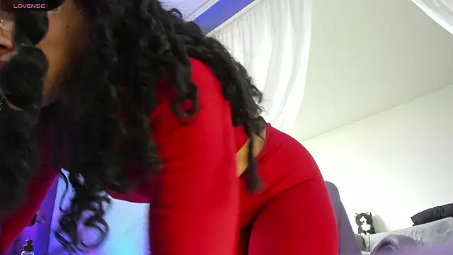 Snapshot of witchviolet chatting on February 20, 2026, 9:28 pm witchviolet online show from February 20, 2026, 9:28 pm