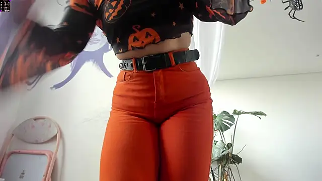 witchviolet online show from October 30, 2025, 7:55 pm