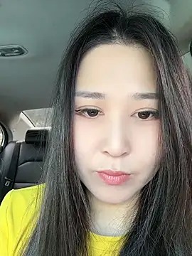 Snapshot of Fannywell chatting on May 19, 2026, 6:42 am Fannywell online show from May 19, 2026, 6:42 am