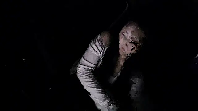 Snapshot of Fannywell chatting on April 18, 2026, 12:07 pm Fannywell online show from April 18, 2026, 12:07 pm