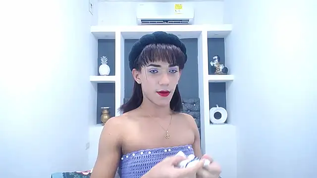 Snapshot of KatrinaQueen1 chatting on March 8, 2025, 7:27 am KatrinaQueen1 online show from March 8, 2025, 7:27 am